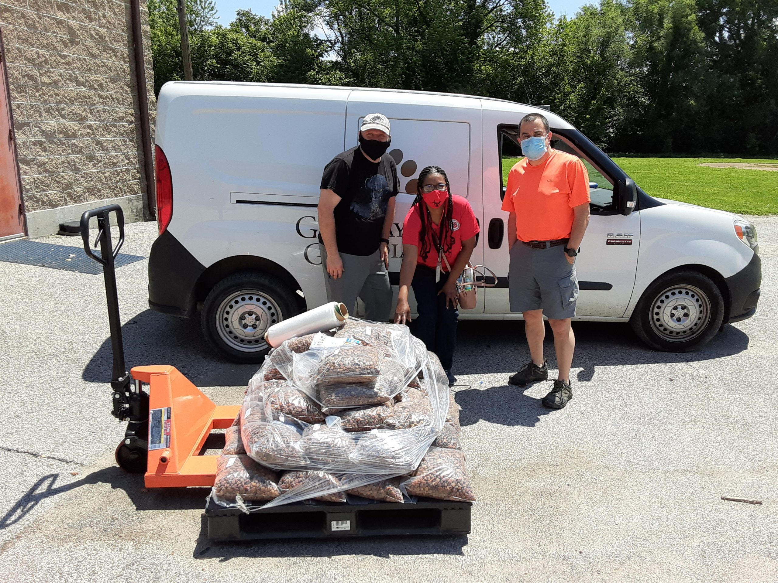 Gateway Pet Guardians Contributes Pet Food to The Salvation Army's Mass